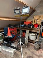 Vetec dubbele LED bouwlamp op statief, Ophalen, Met statief, Zo goed als nieuw, Lamp met armatuur