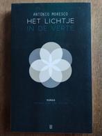 Antonio Moresco - Het lichtje in de verte, Boeken, Zo goed als nieuw, Nederland, Antonio Moresco, Ophalen of Verzenden