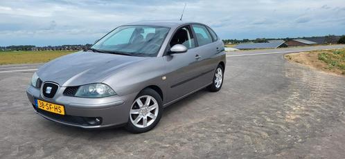 Seat Ibiza 1.4 16V 74KW 2005 Grijs, Auto's, Seat, Ibiza, Benzine, C, Hatchback, Handgeschakeld, Origineel Nederlands, Zilver of Grijs