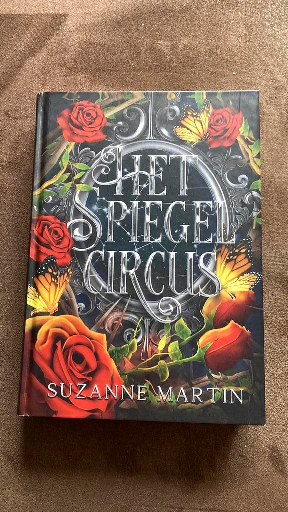 Suzanne Martin - Het spiegelcircus, Boeken, Kinderboeken | Jeugd | 13 jaar en ouder, Zo goed als nieuw, Ophalen of Verzenden