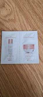 sample Ritual Namaste glow serum + creme nieuw, Ophalen of Verzenden, Nieuw, Gehele gezicht, Verzorging