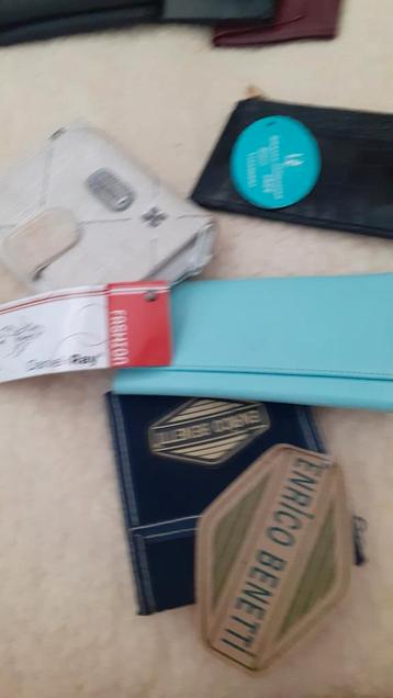 Beurs en te koop .uit zoeken van af 4.00 per product   beschikbaar voor biedingen