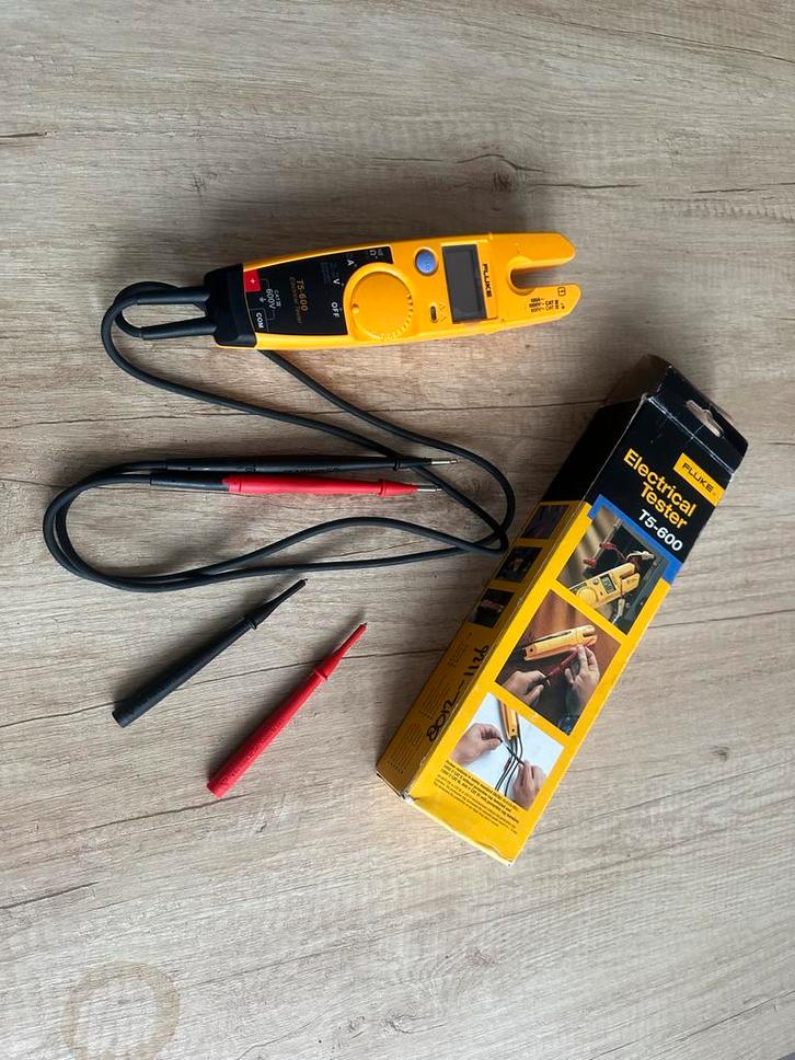 Fluke T5-600 Elektrische Tester - Stroomtang, Doe-het-zelf en Verbouw, Meetapparatuur, Nieuw, Elektriciteit, Ophalen of Verzenden