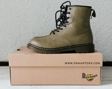 DMS OLIVE 1460 Y Dr. Martens met 38 beschikbaar voor biedingen