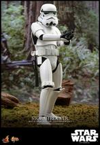 Hot Toys Star Wars Stormtrooper With Death Star MMS736, Nieuw, Actiefiguurtje, Ophalen of Verzenden