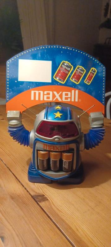 Vintage Maxell Batterijen Robot Display beschikbaar voor biedingen