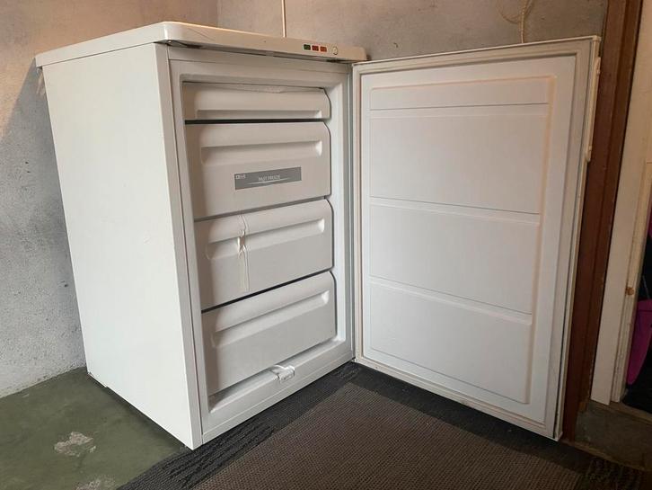Zanussi TTI 120 F tafelmodel vriezer, Witgoed en Apparatuur, Vriezers en Diepvrieskisten, Gebruikt, Vrijstaand, Vrieskast, Minder dan 85 cm