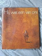 Hij was een van ons. Rien Poortvliet | teksten Hans Bouma, Gelezen, Rien Poortvliet, Ophalen of Verzenden, Schilder- en Tekenkunst
