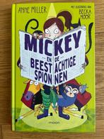 kinderboek: Mickey en de beestachtige spionnen, Fictie algemeen, Zo goed als nieuw, Anne Miller, Ophalen of Verzenden