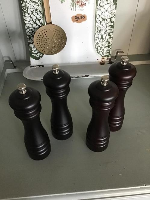 2 stel nieuwe peper- en zoutmolens, Huis en Inrichting, Keuken | Keukenbenodigdheden, Nieuw, Ophalen of Verzenden