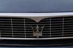 Vintage logo, grill logo, auto embleem van Maserati., Ophalen of Verzenden, Gebruikt, Auto's