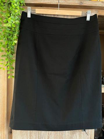 Zwarte H&M rok, maat 42 - Zo goed als nieuw! beschikbaar voor biedingen