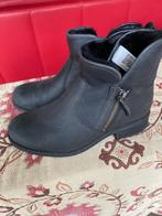 Uggs korte laarsjes mt 38 zwart zgan, Kleding | Dames, Schoenen, UGG, Zwart, Lage of Enkellaarzen, Ophalen of Verzenden