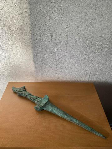 Antieke Bronzen Dolk - 35,6 cm - 645 g beschikbaar voor biedingen