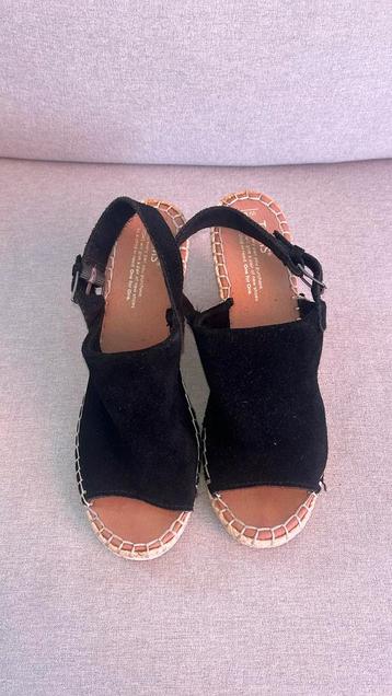 TOMS Zwarte Zomer Sleehakken, Maat 40, Espadrille Wedges beschikbaar voor biedingen