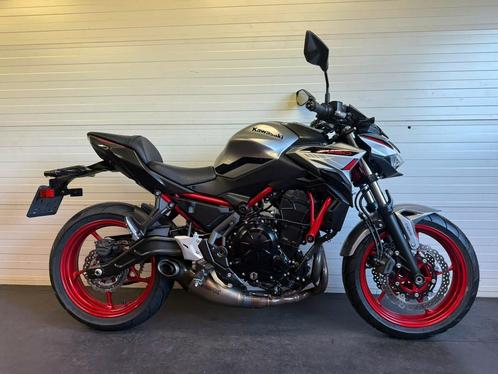 Zeer nette en jonge Kawasaki Z650 incl. beurt en garantie!, Motoren, Motoren | Kawasaki, Bedrijf, Naked bike, meer dan 35 kW, 2 cilinders
