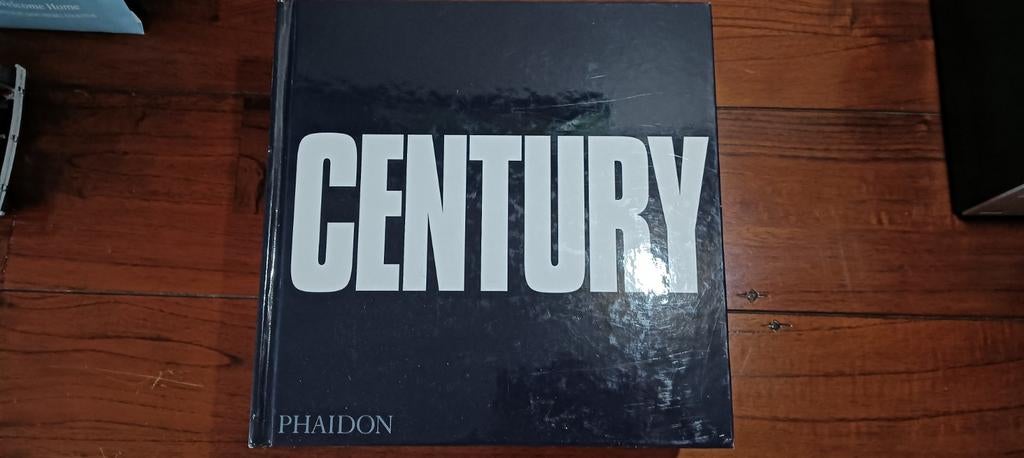 Century, Ophalen, Zo goed als nieuw