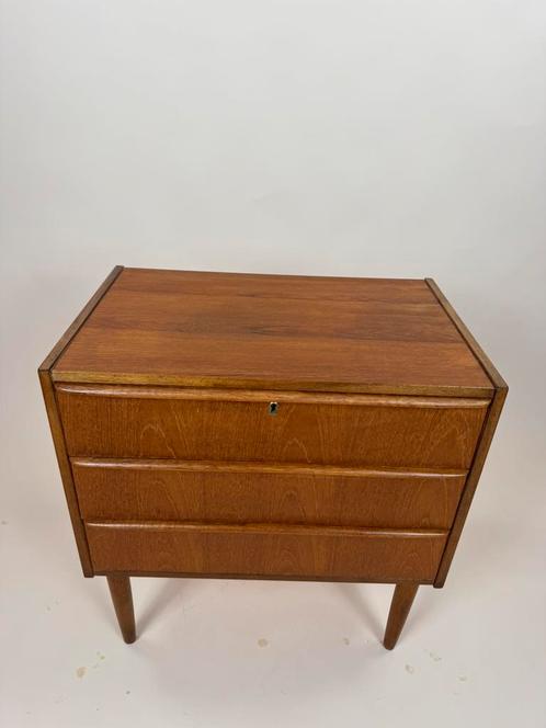 Mid-Century Danish Teak Chest of Drawers, Huis en Inrichting, Kasten | Ladekasten, Gebruikt, Minder dan 100 cm, 25 tot 50 cm, Ophalen