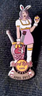 Hard rock cafe Dubai kalendermeisje april pin 2012!, Ophalen of Verzenden, Zo goed als nieuw