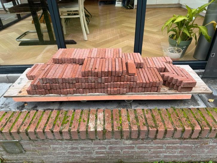 Partij steenstrips wienerberger Waalrood, Doe-het-zelf en Verbouw, Metselstenen, Zo goed als nieuw, Bakstenen, Ophalen