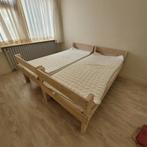 2 Houten bedden 90x200 cm, Huis en Inrichting, Slaapkamer | Bedden, Ophalen, 90 cm, Eenpersoons, Beige