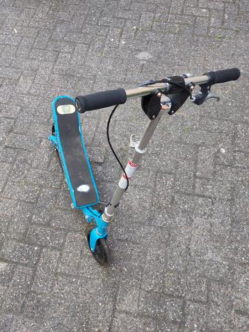 Gebruikte space scooter  beschikbaar voor biedingen