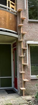 Kattentrap buiten 4 meter hoog, Ophalen, Gebruikt