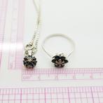 Zilveren ring en ketting met 1ct saffieren, Gebruikt, Verzenden, 19 tot 20, Nvt