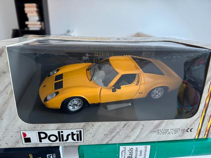 Lamborghini Miura Polistil 1:18 modelauto 1/18 geel, Hobby en Vrije tijd, Modelauto's | 1:18, Zo goed als nieuw, Overige merken
