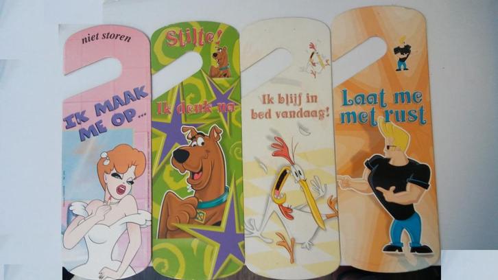 Deurhangers tekenfilm Johnny Bravo, scooby Doo Droopy, Verzamelen, Film en Tv, Gebruikt, Overige typen, Ophalen of Verzenden