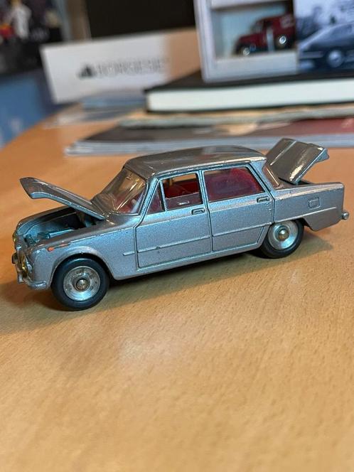 1:43 DINKY TOYS 514 ALFA ROMEO GIULIA Ti, Hobby en Vrije tijd, Modelauto's | 1:43, Gebruikt, Auto, Dinky Toys, Ophalen of Verzenden