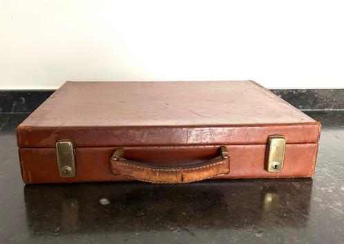 Delvaux aktentas leder koffer valiesje documentenkoffer, Sieraden, Tassen en Uiterlijk, Koffers, Gebruikt, Leer, Minder dan 50 cm