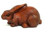 Boxwood Netsuke van een haas met onyx oogjes Japan, Verzamelen, Nieuw, Overige soorten, Ophalen of Verzenden, Beeldje of Figuurtje