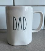 DAD mok beker Rae Dunn artisan collection insta vaderdag, Huis en Inrichting, Keuken | Servies, Ophalen of Verzenden, Zo goed als nieuw