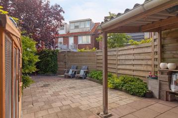 Ca. 90m2 klinkers, tegels, palissades beschikbaar voor biedingen