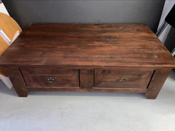 Salontafel beschikbaar voor biedingen