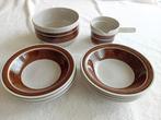 Servies Rorstrand Isolde Ontwerp Jackie Lynd., Gebruikt, Ophalen of Verzenden, Bord(en), Overige stijlen
