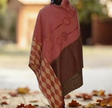 Japanse 100% wol en kasjmierwol poncho handgemaakt tot mt48 beschikbaar voor biedingen