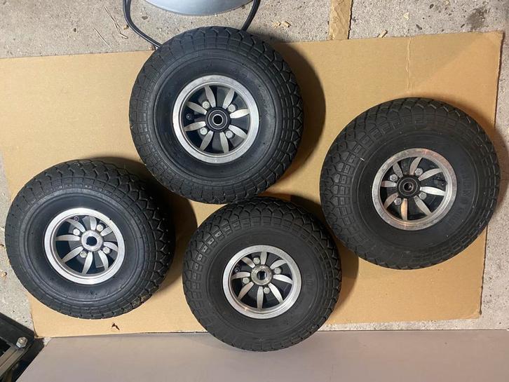 Scootmobiel mango set 4.00-5  13x 5.00-6 As met wielen div, Auto-onderdelen, Banden en Velgen, Banden en Velgen, Winterbanden