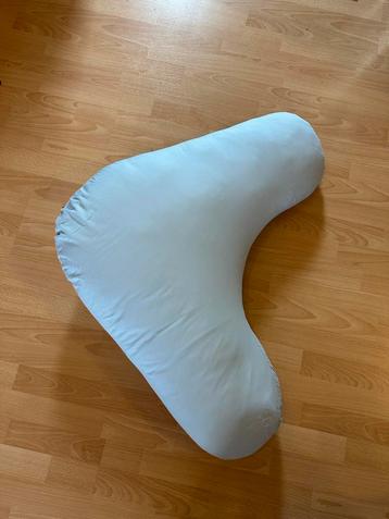 Voedingskussen met afneembare hoes beschikbaar voor biedingen