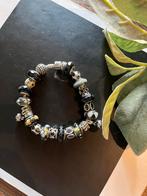 Pandora armband met bedels., Pandora, Ophalen of Verzenden, Zo goed als nieuw, 4 bedels of meer