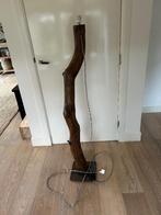 Industriele staande lamp van boomstam, Ophalen, Zo goed als nieuw, Hout, 100 tot 150 cm