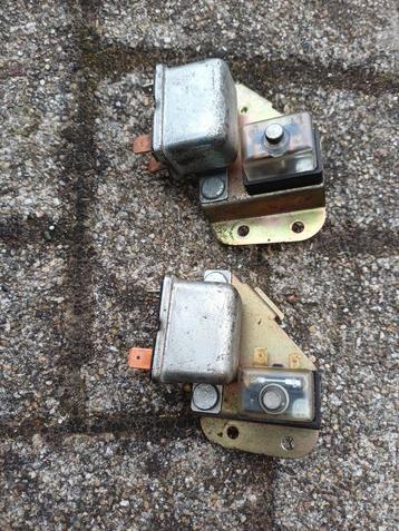 Vespa pk50 automaat plurimatic zekering plaat ralai gebruikt beschikbaar voor biedingen