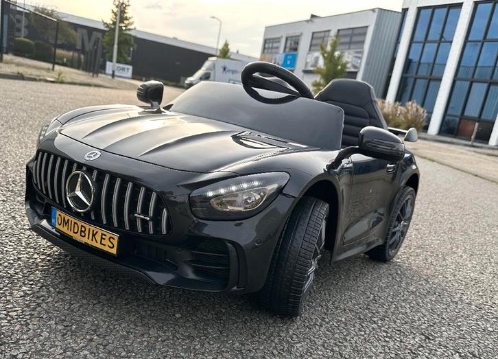 Mercedes GT-R AMG zwart 12V RC / Leder / Rubberband en MP3, Kinderen en Baby's, Speelgoed | Buiten | Accuvoertuigen, Nieuw, Ophalen of Verzenden