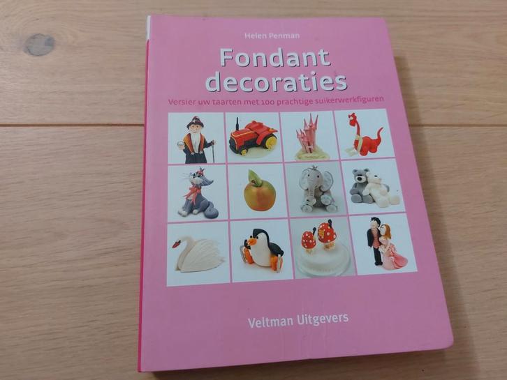 Fondant Decoraties - Taarten Versieren, Boeken, Kookboeken, Gelezen, Taart, Gebak en Desserts, Overige gebieden, Ophalen of Verzenden