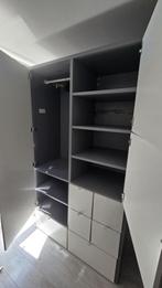 Gratis ikea kleding kast in goede staat, 2 deurtjes gedeukt, Ophalen, Gebruikt, 100 tot 150 cm, 150 tot 200 cm