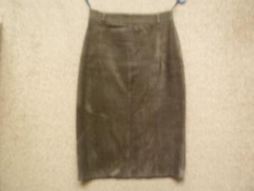 Suede leren kokerrok maat 36 nog splinternieuw beschikbaar voor biedingen