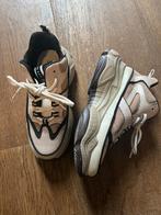 Trendy Sneakers - Maat 37, Kleding | Dames, Ophalen, Gedragen, Beige, Sneakers of Gympen