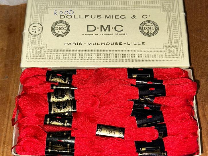 DMC garen Mouline special 24 strengen kleur rood 666, Hobby en Vrije tijd, Naaien en Fournituren, Nieuw, Garen of Naald(en), Ophalen