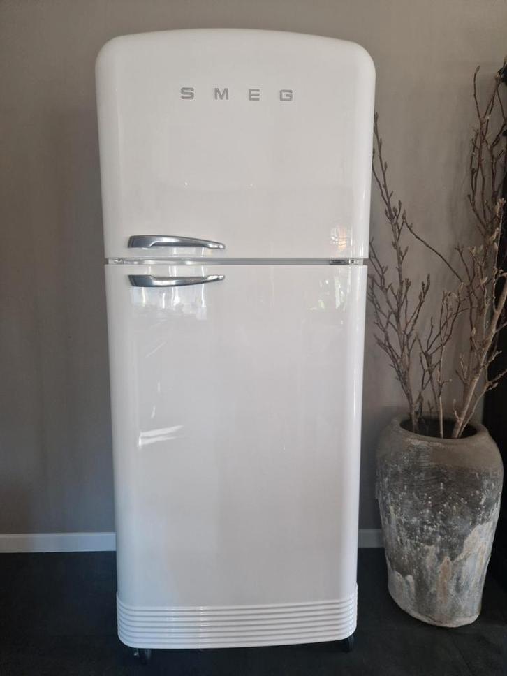 Smeg Koel-Vriescombinatie - Retro Stijl, Witgoed en Apparatuur, Koelkasten en IJskasten, Gebruikt, Met vriesvak, 200 liter of meer